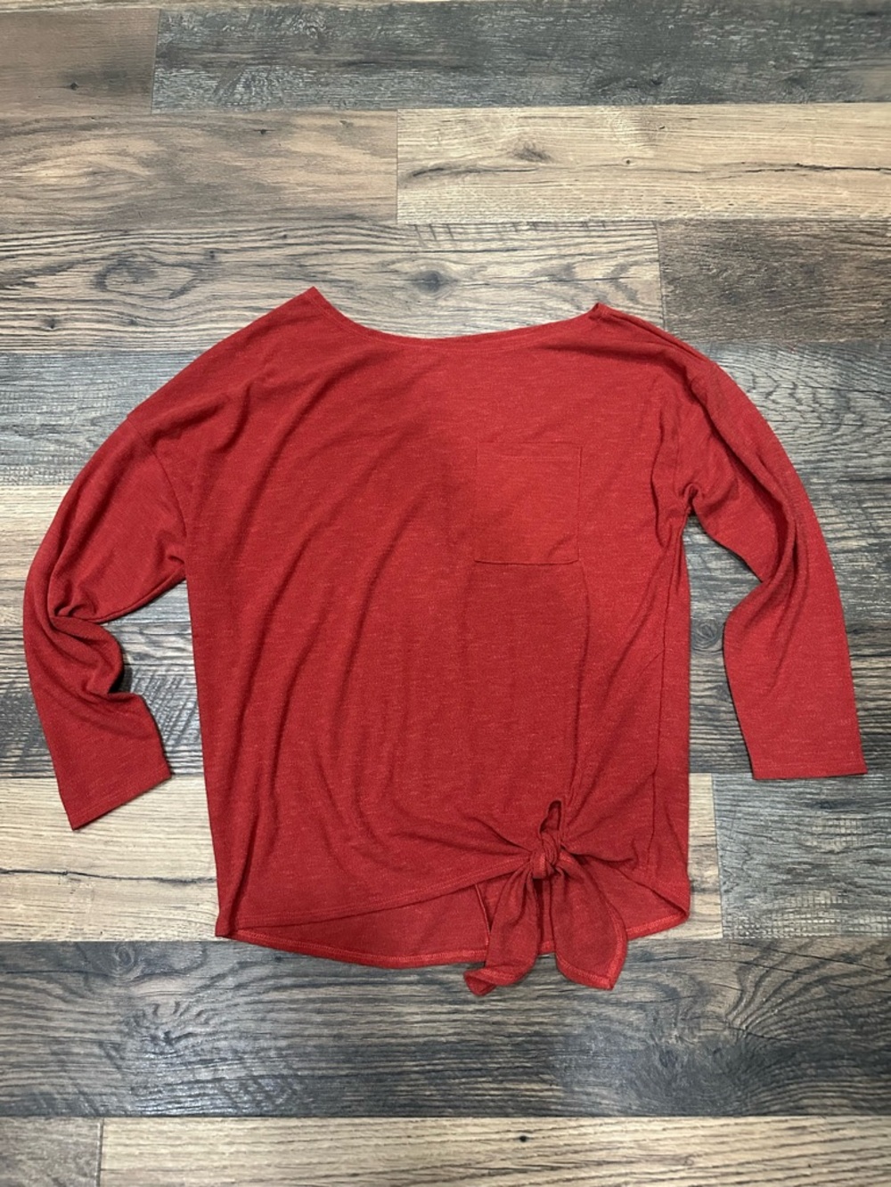 Women's Red Tie-Hem Long Sleeve Top